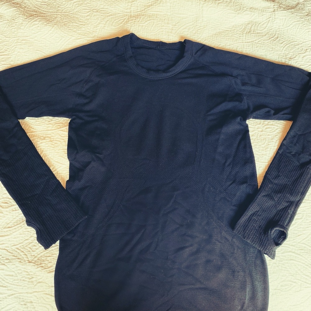 Lululemon black swiftly tech 2.0 long sleeve